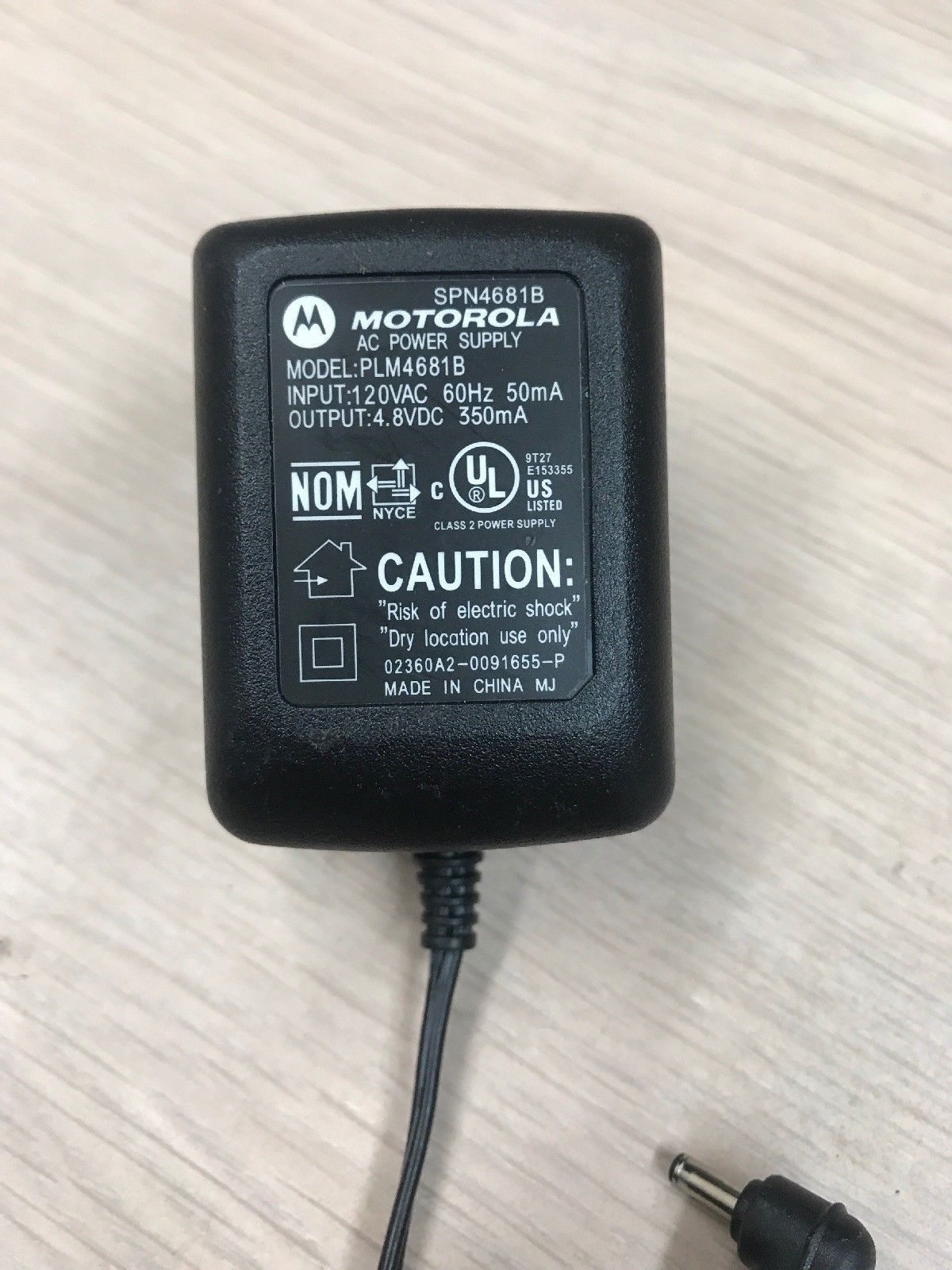 New Motorola SPN4681B 4.8V 350mA AC Power Supply Adapter Charger